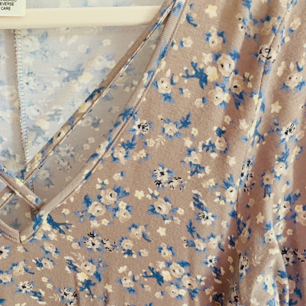 Wet Seal Long-Sleeve Floral Dress (Charcoal-Blue)